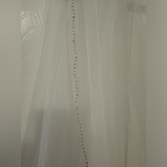 Wedding Dress - Picture 5 of 6